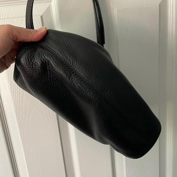 Michael Kors Black Leather Bag w Gold MK - Picture 9 of 9